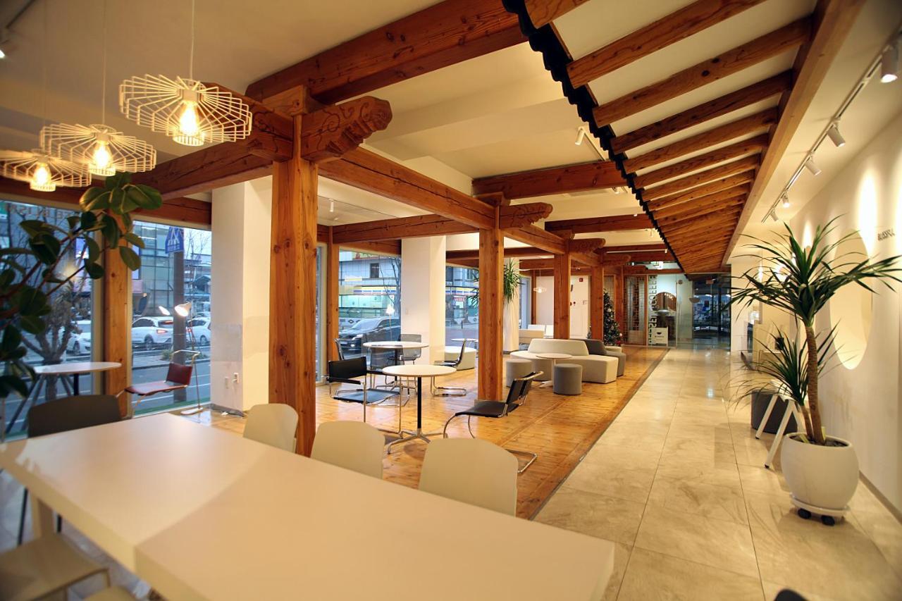 Jeonju Hanok Taejogung Hotel מראה חיצוני תמונה