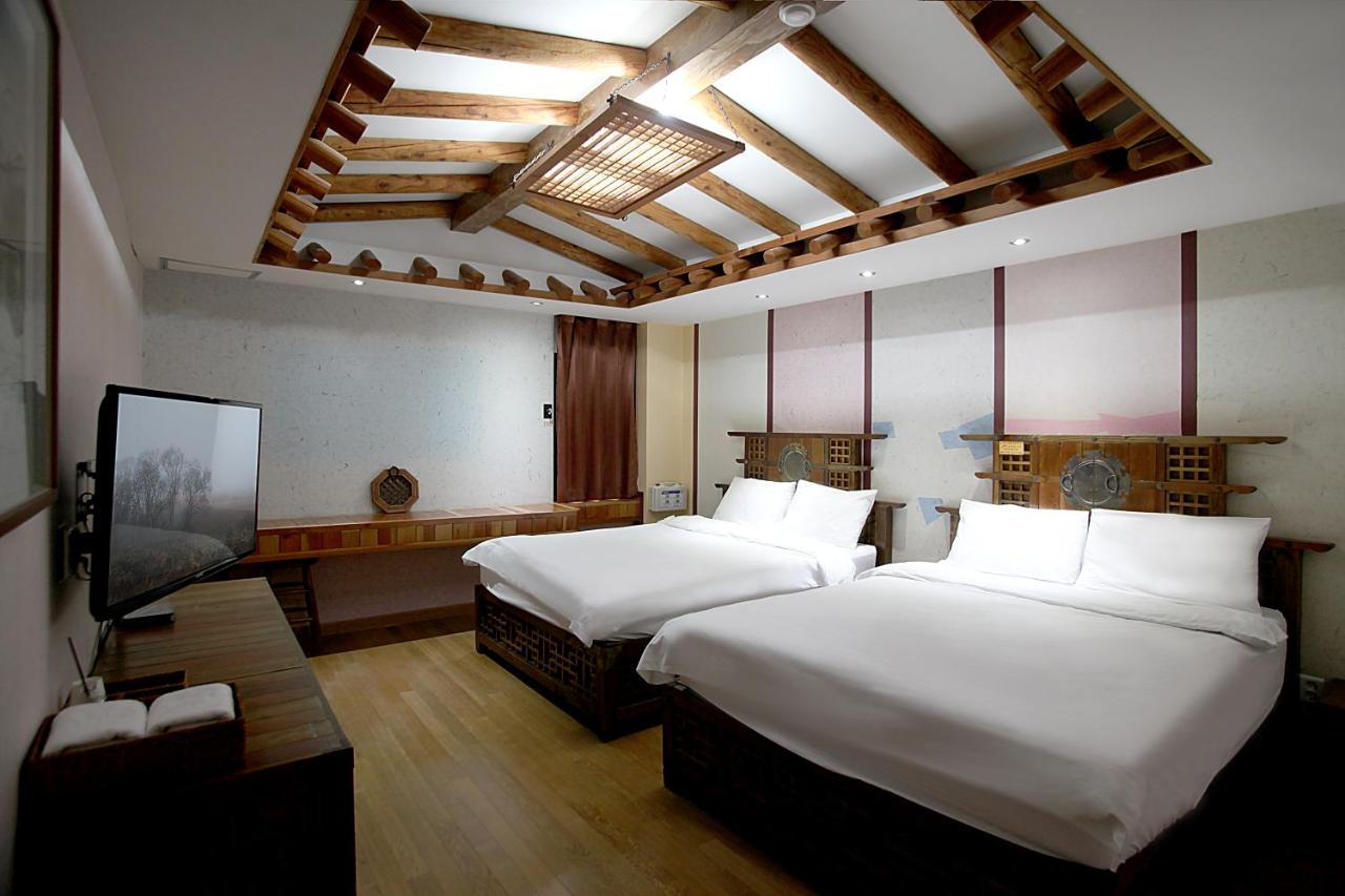 Jeonju Hanok Taejogung Hotel חדר תמונה