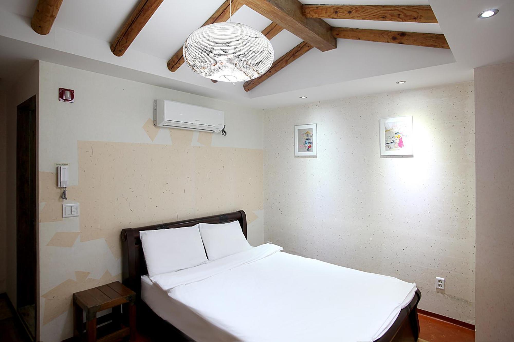 Jeonju Hanok Taejogung Hotel חדר תמונה